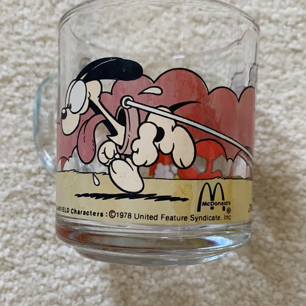 Vintage 1978 McDonald’s Jim Davis Garfield glass mug